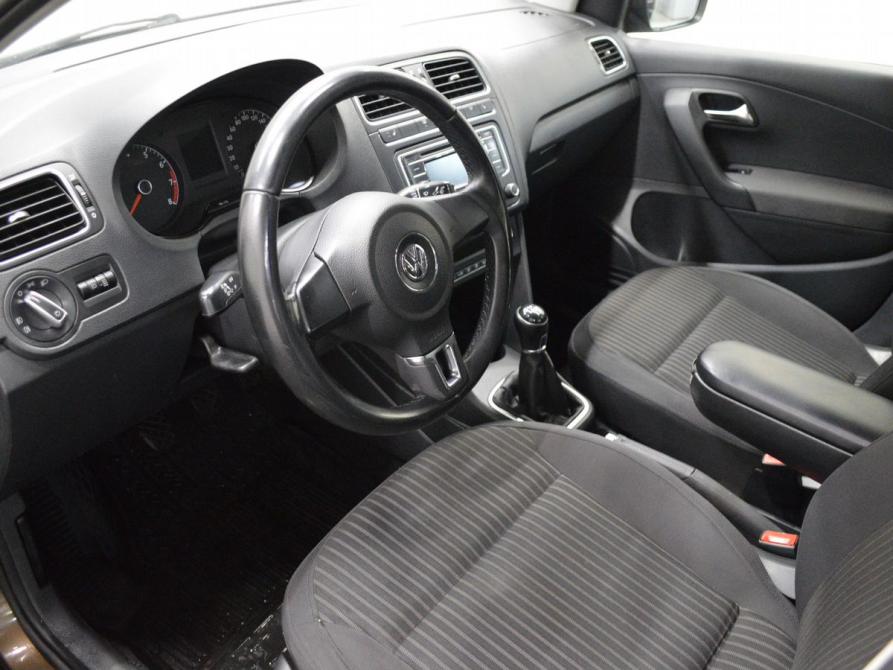 Volkswagen Polo V Санкт-Петербург  - изображение 9