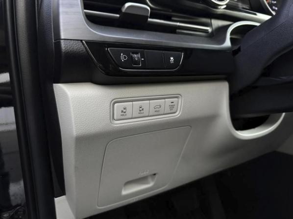 Kia Carnival IV с пробегом 2022 года, цена 3 060 000 рублей, 179500 км, минивэн, Автокод Объявления