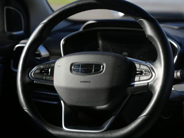 Geely Coolray I с пробегом 2021 года, цена 1 729 000 рублей, 49800 км, внедорожник, Автокод Объявления