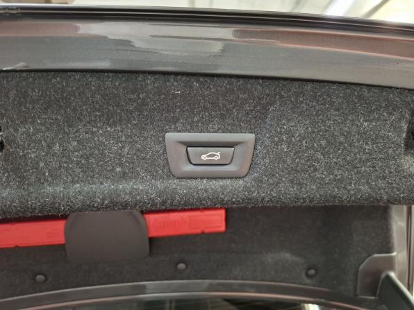 BMW 3 серии VII (G2x) с пробегом 2020 года, цена 3 620 000 рублей, 96044 км, седан, Автокод Объявления