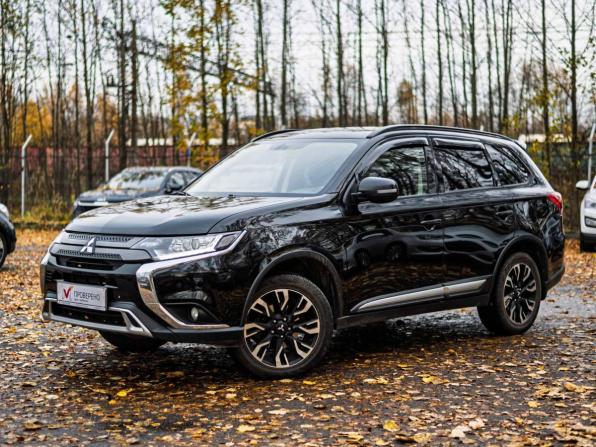 Mitsubishi Outlander III Рестайлинг 3 с пробегом 2021 года, цена 1 815 000 рублей, 194596 км, внедорожник, Автокод Объявления