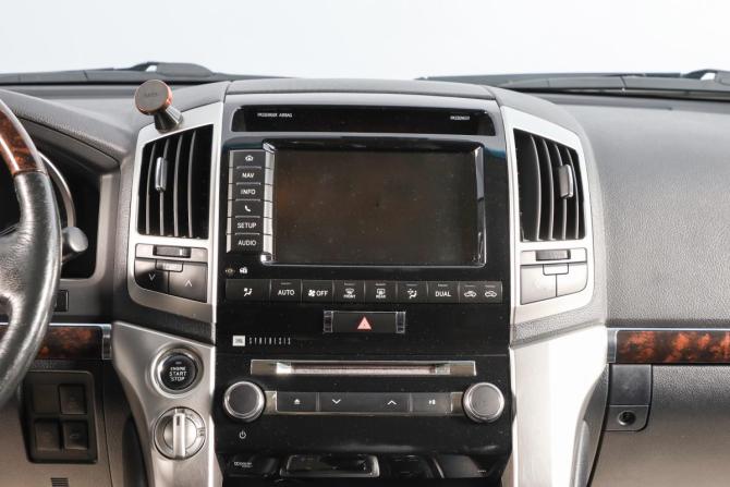 Toyota Land Cruiser 200 Series Рестайлинг 1 с пробегом 2013 года, цена 3 749 000 рублей, 116939 км, внедорожник, Автокод Объявления