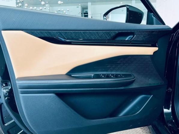 Changan UNI-V I с пробегом 2022 года, цена 1 800 000 рублей, 86000 км, лифтбек, Автокод Объявления