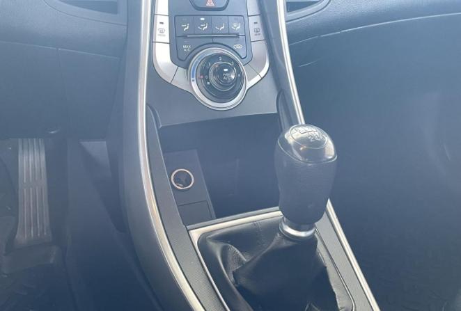 Hyundai Elantra V (MD) с пробегом 2013 года, цена 1 040 000 рублей, 137660 км, седан, Автокод Объявления