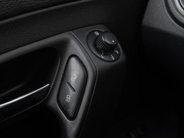 Volkswagen Polo V с пробегом 2012 года, цена 750 000 рублей, 220864 км, седан, Автокод Объявления