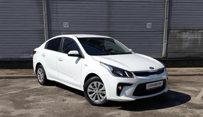 Kia Rio IV с пробегом 2018 года, цена 1 189 000 рублей, 89620 км, седан, Автокод Объявления