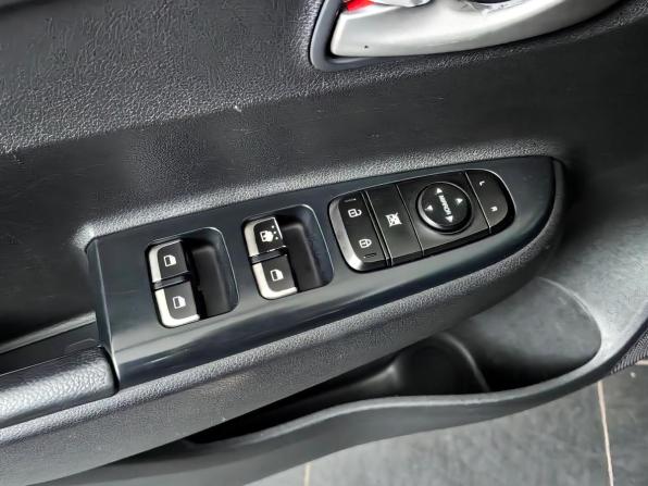Kia Rio IV с пробегом 2017 года, цена 995 000 рублей, 251000 км, седан, Автокод Объявления