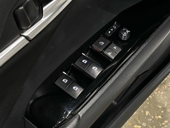 Toyota Camry VIII (XV70) с пробегом 2018 года, цена 2 230 000 рублей, 188668 км, седан, Автокод Объявления