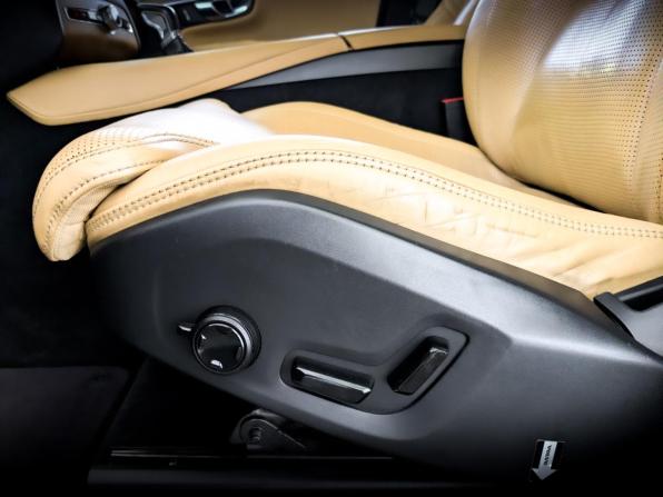 Volvo XC90 II с пробегом 2015 года, цена 2 690 000 рублей, 230000 км, внедорожник, Автокод Объявления