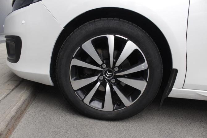 Citroen C4 II Рестайлинг с пробегом 2018 года, цена 1 190 000 рублей, 122470 км, седан, Автокод Объявления