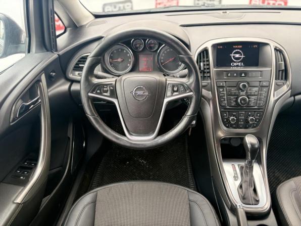 Opel Astra J Рестайлинг с пробегом 2012 года, цена 649 900 рублей, 172600 км, универсал, Автокод Объявления
