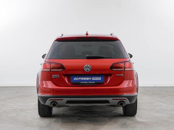 Volkswagen Golf VII Рестайлинг с пробегом 2019 года, цена 2 491 046 рублей, 103058 км, универсал, Автокод Объявления