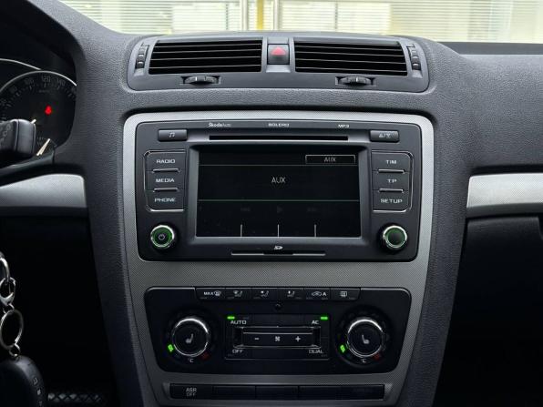 Skoda Octavia II (A5) Рестайлинг с пробегом 2012 года, цена 1 260 000 рублей, 49065 км, лифтбек, Автокод Объявления