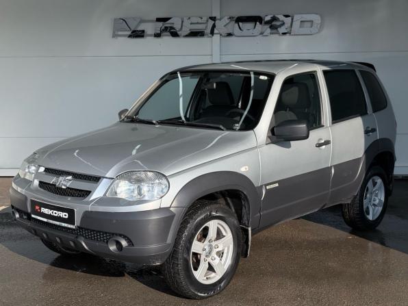 Chevrolet Niva I Рестайлинг с пробегом 2017 года, цена 709 000 рублей, 108796 км, внедорожник, Автокод Объявления