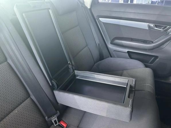 Audi A6 III (C6) Рестайлинг с пробегом 2009 года, цена 895 000 рублей, 251376 км, седан, Автокод Объявления