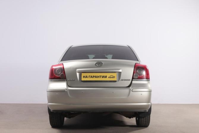 Toyota Avensis II Рестайлинг с пробегом 2006 года, цена 799 000 рублей, 208600 км, седан, Автокод Объявления