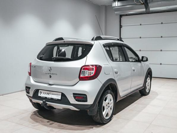 Renault Sandero II с пробегом 2018 года, цена 774 700 рублей, 231132 км, хэтчбек, Автокод Объявления