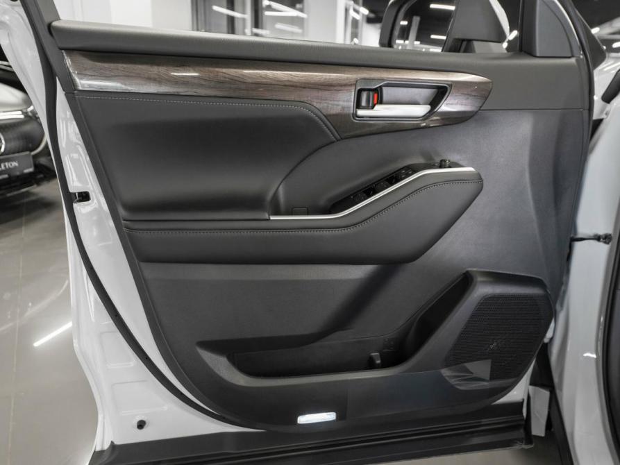 Toyota Highlander IV (XU70) Москва  - изображение 24