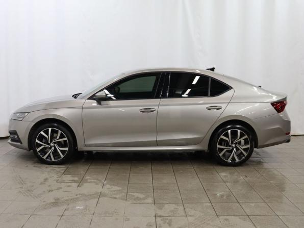 Skoda Octavia IV (A8) с пробегом 2021 года, цена 2 620 000 рублей, 101280 км, лифтбек, Автокод Объявления