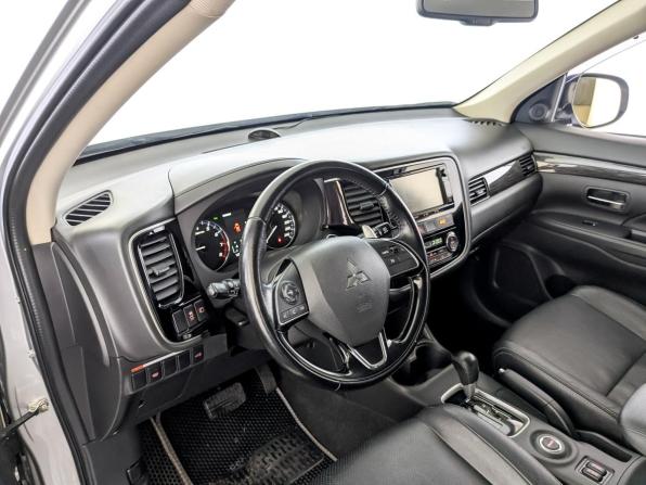Mitsubishi Outlander III Рестайлинг 2 с пробегом 2016 года, цена 1 995 000 рублей, 128943 км, внедорожник, Автокод Объявления
