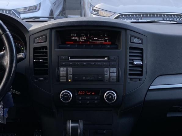 Mitsubishi Pajero IV Рестайлинг 1 с пробегом 2013 года, цена 1 899 000 рублей, 261000 км, внедорожник, Автокод Объявления