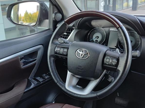Toyota Fortuner II с пробегом 2019 года, цена 3 399 000 рублей, 98760 км, внедорожник, Автокод Объявления