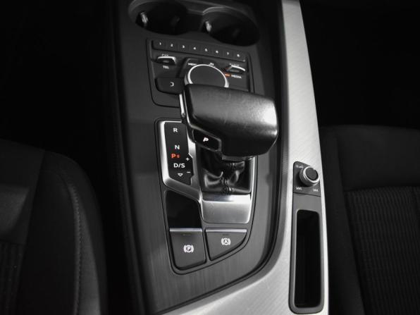 Audi A4 V (B9) с пробегом 2016 года, цена 1 950 000 рублей, 138462 км, седан, Автокод Объявления