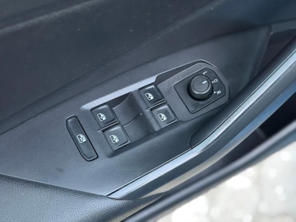 Volkswagen Jetta VII с пробегом 2018 года, цена 1 729 000 рублей, 92681 км, седан, Автокод Объявления
