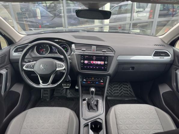 Volkswagen Tiguan II Рестайлинг с пробегом 2021 года, цена 2 750 000 рублей, 97637 км, внедорожник, Автокод Объявления