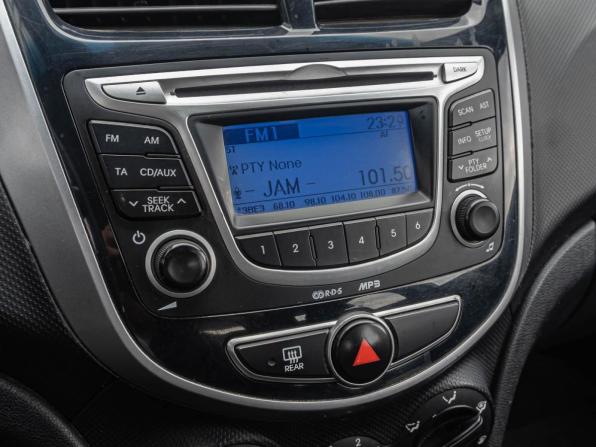 Hyundai Solaris I Рестайлинг с пробегом 2015 года, цена 880 000 рублей, 119386 км, седан, Автокод Объявления