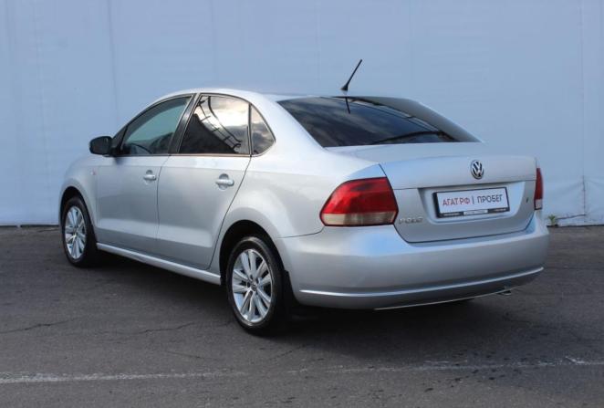 Volkswagen Polo V с пробегом 2015 года, цена 795 000 рублей, 161869 км, седан, Автокод Объявления