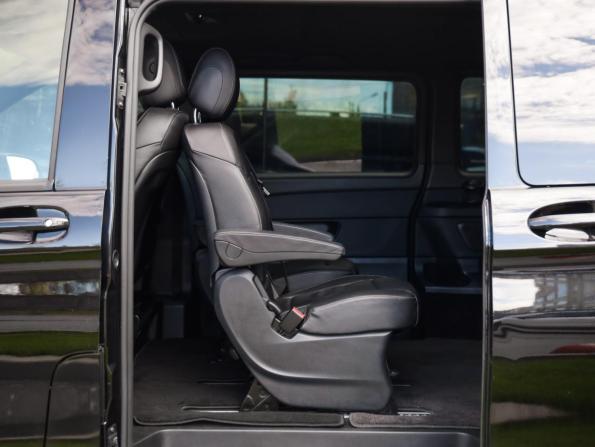 Mercedes-Benz V-Класс III (W447) Рестайлинг с пробегом 2020 года, цена 4 699 000 рублей, 120151 км, минивэн, Автокод Объявления