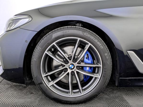 BMW 5 серии VII (G30/G31/G38) Рестайлинг с пробегом 2021 года, цена 4 550 000 рублей, 52732 км, седан, Автокод Объявления