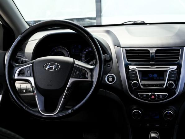 Hyundai Solaris I Рестайлинг с пробегом 2015 года, цена 1 149 000 рублей, 94934 км, хэтчбек, Автокод Объявления