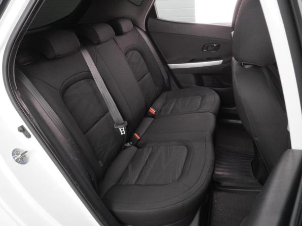 Kia Ceed II Рестайлинг с пробегом 2018 года, цена 1 234 000 рублей, 143402 км, хэтчбек, Автокод Объявления