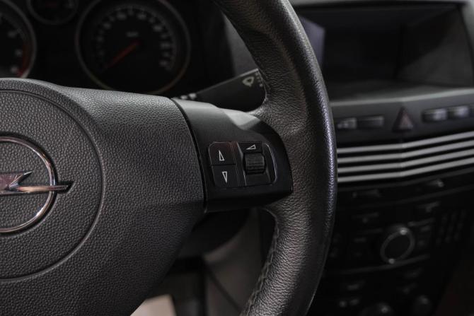 Opel Astra H Рестайлинг с пробегом 2010 года, цена 749 000 рублей, 163000 км, седан, Автокод Объявления