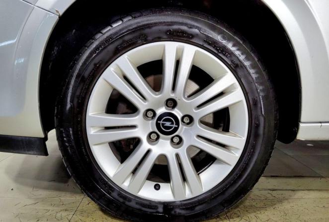 Opel Astra H Рестайлинг с пробегом 2012 года, цена 580 000 рублей, 282783 км, седан, Автокод Объявления