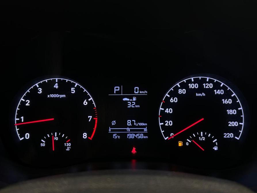 Hyundai Solaris II Санкт-Петербург  - изображение 12