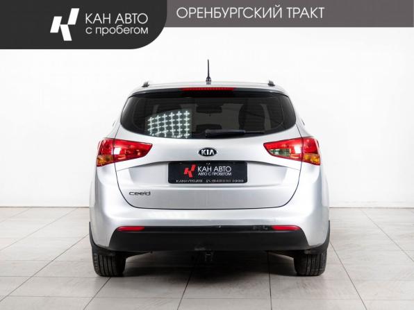 Kia Ceed II с пробегом 2015 года, цена 955 000 рублей, 196000 км, универсал, Автокод Объявления