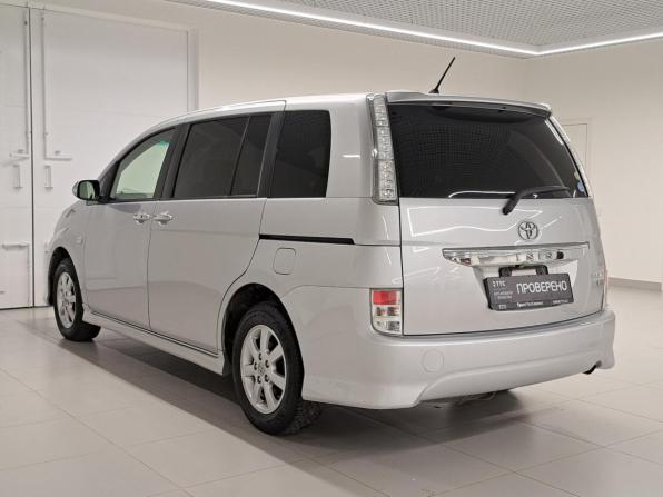 Toyota ISis I Рестайлинг с пробегом 2012 года, цена 1 229 000 рублей, 159828 км, минивэн, Автокод Объявления