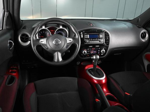 Nissan Juke I с пробегом 2013 года, цена 1 099 000 рублей, 124656 км, внедорожник, Автокод Объявления