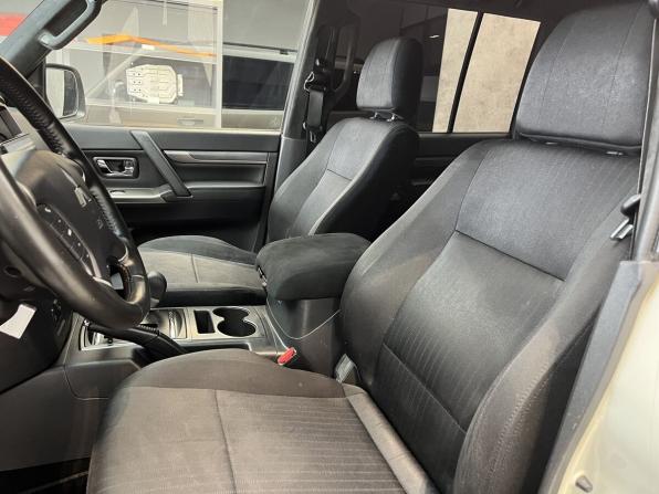 Mitsubishi Pajero IV Рестайлинг 2 с пробегом 2020 года, цена 3 600 000 рублей, 40000 км, внедорожник, Автокод Объявления