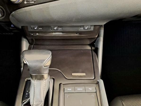 Lexus ES VII Рестайлинг с пробегом 2021 года, цена 4 990 000 рублей, 88000 км, седан, Автокод Объявления