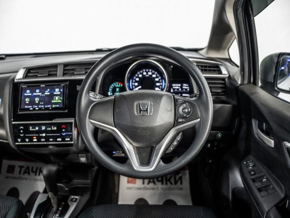 Honda Fit III Рестайлинг с пробегом 2019 года, цена 1 150 000 рублей, 90666 км, хэтчбек, Автокод Объявления