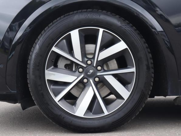 Li Auto (Lixiang) L7 I с пробегом 2024 года, цена 4 600 000 рублей, 128053 км, внедорожник, Автокод Объявления