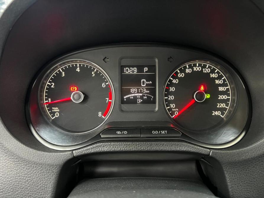 Volkswagen Polo V Рестайлинг Казань  - изображение 11