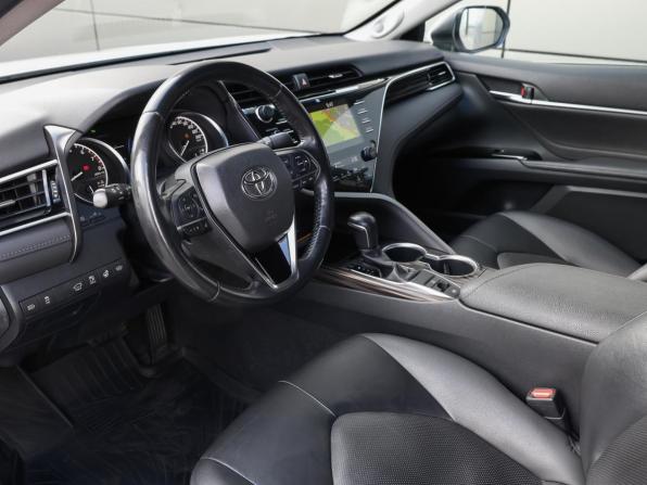 Toyota Camry VIII (XV70) с пробегом 2019 года, цена 2 698 000 рублей, 154302 км, седан, Автокод Объявления