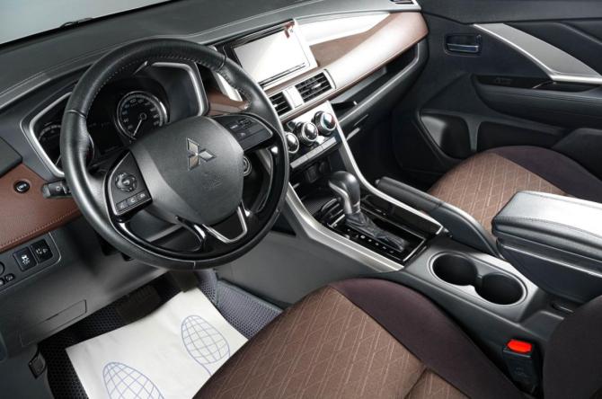 Mitsubishi Xpander I с пробегом 2022 года, цена 2 159 000 рублей, 54501 км, внедорожник, Автокод Объявления