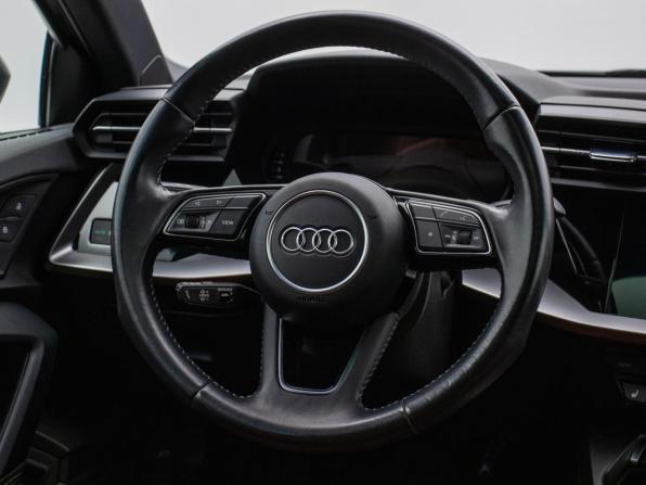 Audi A3 IV (8Y) с пробегом 2021 года, цена 2 750 000 рублей, 50671 км, хэтчбек, Автокод Объявления