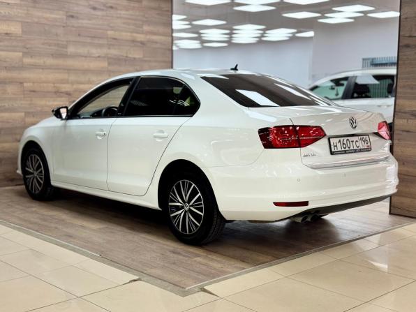 Volkswagen Jetta VI Рестайлинг с пробегом 2016 года, цена 1 450 000 рублей, 134000 км, седан, Автокод Объявления